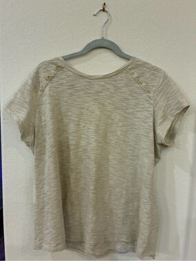 Liz Claiborne Light Beige Space‑Dye Crewneck Top — Fair (Free w/ Bundle)